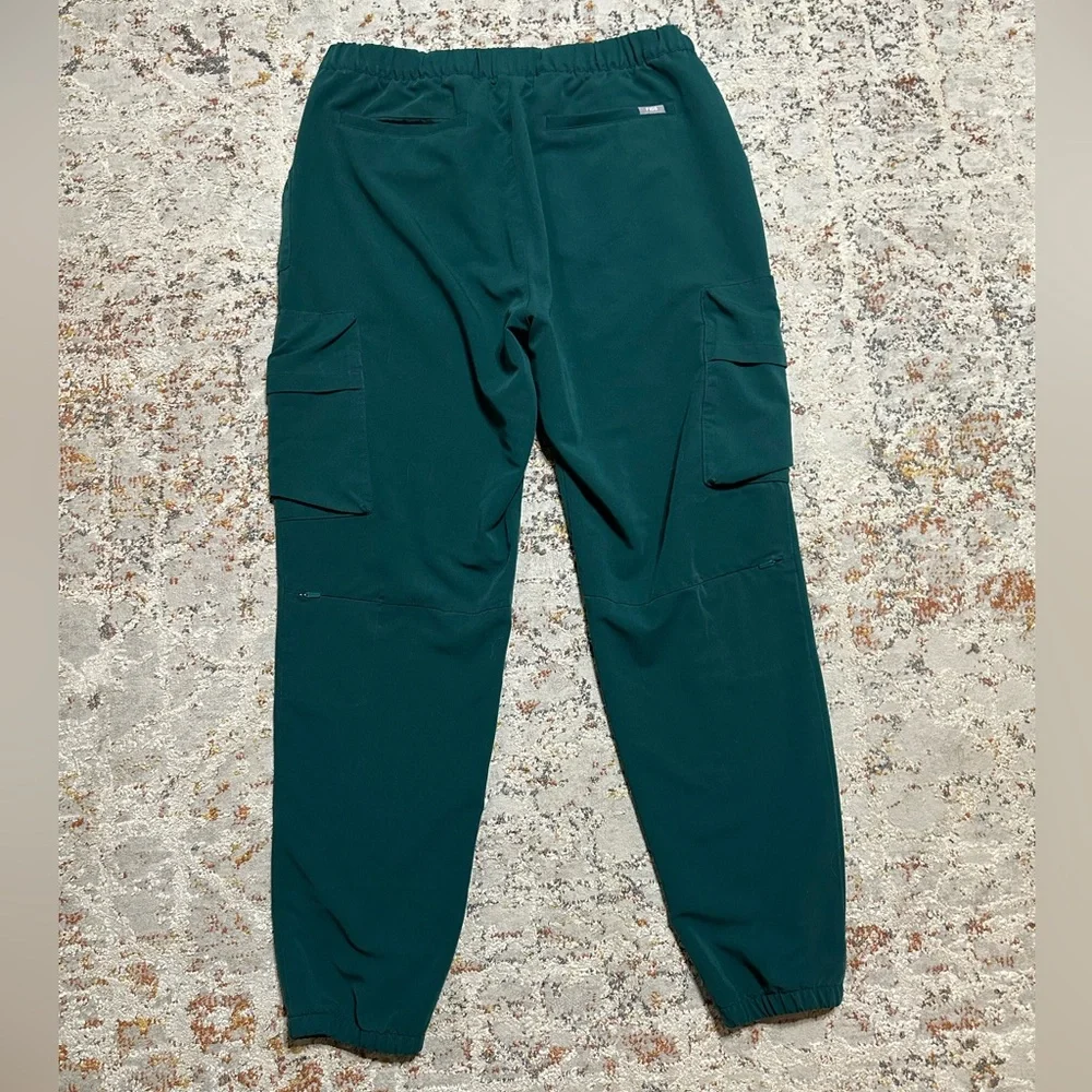 FIGS Cargo Joggers green size XL men’s